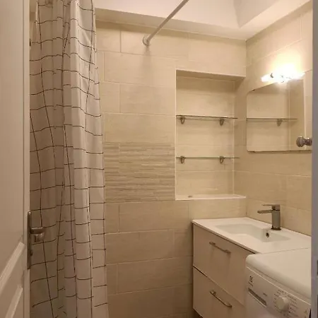 アパート Quiet And Comfortable In *