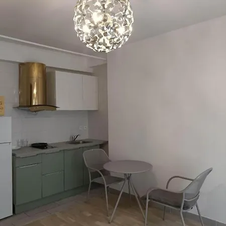 Quiet And Comfortable In Apartment Paris